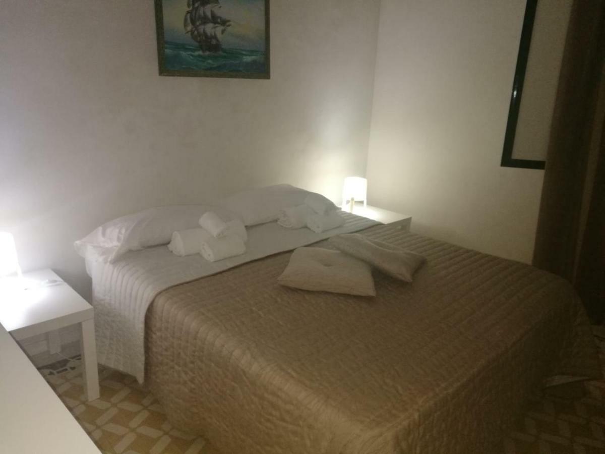 Appartamento A Due Passi Dal Porto Trapani Esterno foto